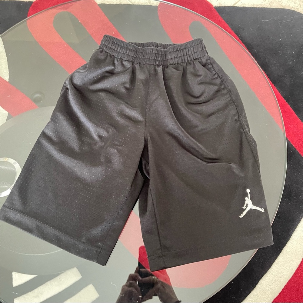 Air Jordan mesh basketball shorts S